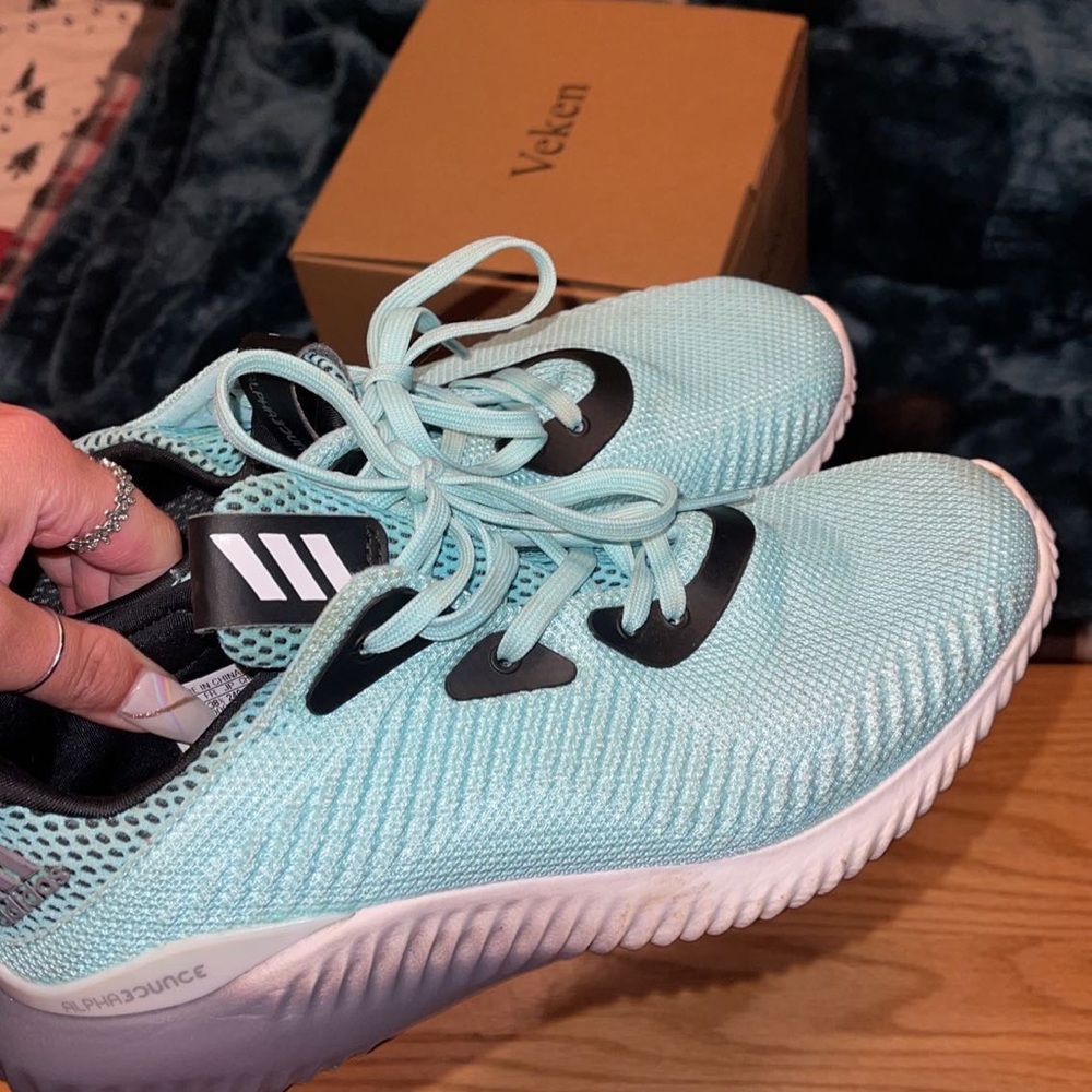 Adidas tennis shoes